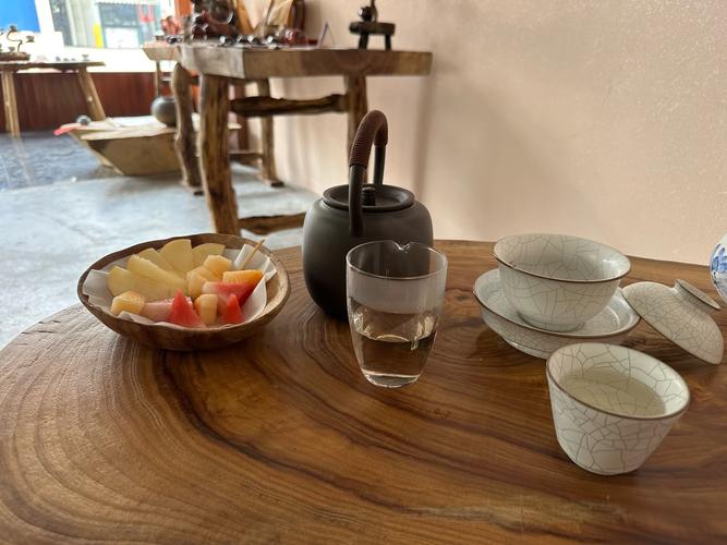 藏在文創(chuàng)園里的茶館——都市喧囂中的靜謐一隅